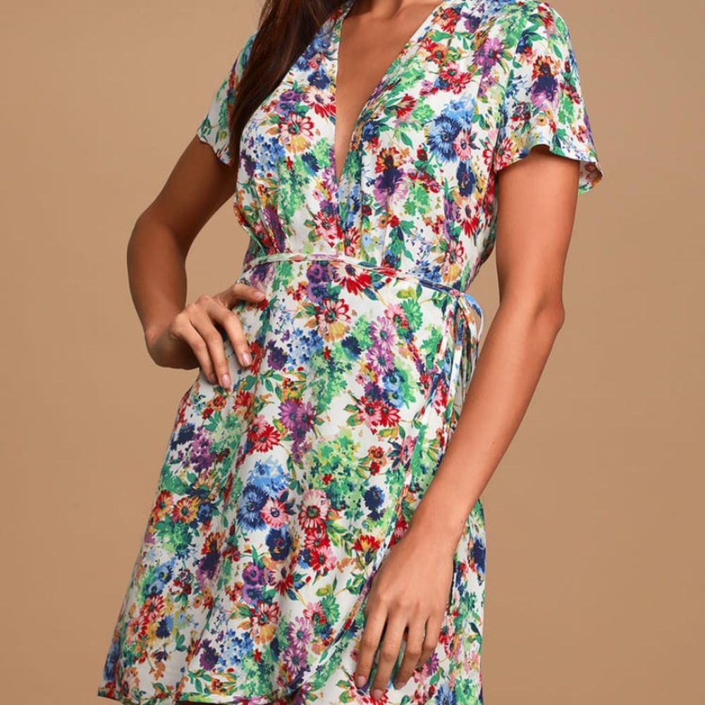 Lulu’s floral wrap dress